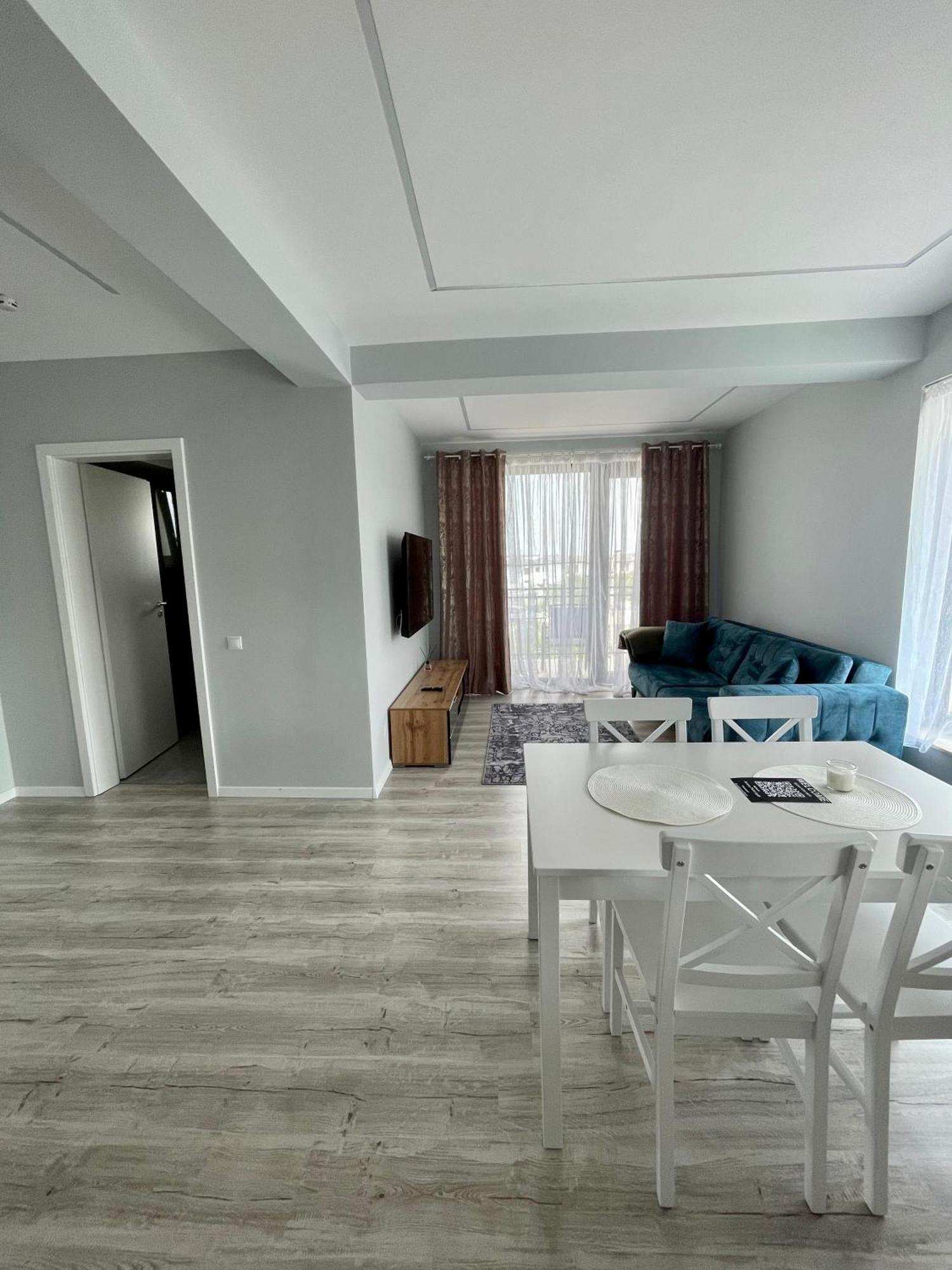 Noah Apartment Self Check-In Otopeni Exterior foto